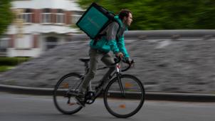 <p>Deliveroo-Kuriere: Selbstständige oder Arbeitnehmer?</p>