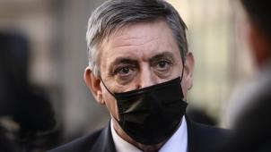 <p>Jan Jambon hat seine erste Impfung gegen das Coronavirus erhalten.</p>