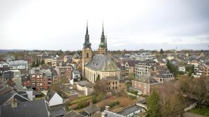 <p>Wer annimmt, ihn erwarte eine Wissensauffrischung über die Tuchindustrie, über Couven, über architektonische Besonderheiten in Eupen, der wird überrascht sein. Die neue Führung findet am Sonntag erstmals statt.</p>