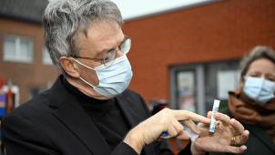 <p>Professor Herman Goossens tritt von seinem Amt als Vorsitzender der Corona-Test-Taskforce zurück.</p>