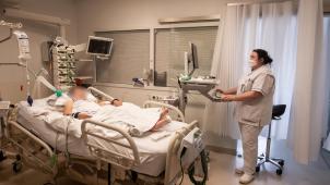 <p>Aktuell werden mehr als 250 Covid-19-Patienten auf den Intensivstationen der belgischen Krankenhäuser behandelt.</p>