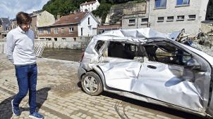 <p>Elio Di Rupo besuchte Ende Juli das Überschwemmungsgebiet von Pepinster.</p>