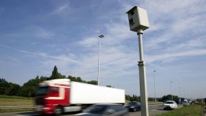 <p>Ein Autofahrer ist hierzulande mit 306 km/h geblitzt worden. Eine Strafe muss er allerdings nicht fürchten.</p>