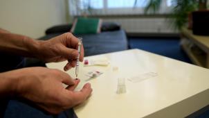 <p>Auch für das HIV-Virus gibt es den Heimtest aus der Apotheke.</p>