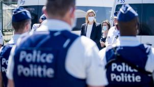 <p>Ministerin Annelies Verlinden und die Polizeigewerkschaften haben „konstruktive“ Gespräche geführt.</p>