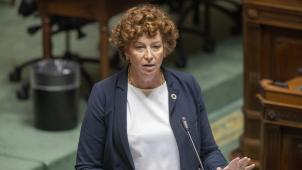 <p>Ministerin Petra De Sutter will sich für mehr Menschen mit Behinderung im öffentlichen Dienst einsetzen.</p>