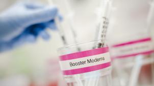 <p>Booster-Impfung mit dem Corona-Impfstoff von Moderna</p>