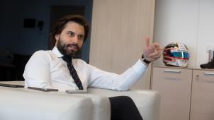 <p>Lewis-Hamilton-Fan Georges-Louis Bouchez, der selbst schon Autorennen bestritten hat, kämpft auch in der Politik stets bis zum Schluss.</p>