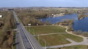 <p>Die Corona-Pandemie und die damit verbundene Pflicht zur Heimarbeit sorgen dafür, dass die Straßen leerer sind. Das hat das Flämische Verkehrszentrum registriert.</p>