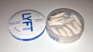 <p>Die Nikotinbeutel werden oral über die Mundschleimhaut konsumiert.</p>