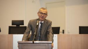 <p>Das Kabinett des Gesundheitsministers Frank Vandenbroucke möchte noch vor dem Sommer einen Behandlungsablauf für „Long Covid“ definieren.</p>