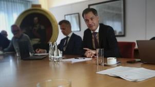 <p>Bei einem Pressebriefing beantwortete der Premier offenherzig die Fragen der Journalisten.</p>