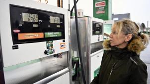 <p>Der Krieg in der Ukraine macht sich auch weiter an belgischen Zapfsäulen bemerkbar.</p>