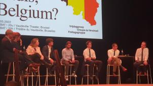 <p>Das Podium (v.r.n.l.): Die Politiker Oliver Paasch, Sander Loones, Thomas Dermine, Georges-Louis Bouchez, Benjamin Dalle und Elke Van den Brandt sowie die Experten Céline Romainville und Bart Maddens.</p>