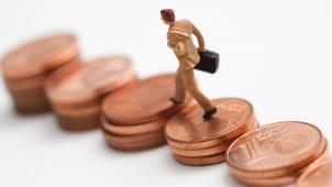 <p>Die Gehälter der Beamten steigen in diesem Jahr gleich viermal um jeweils zwei Prozent.</p>