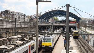 <p>Zugfahren in Belgien soll attraktiver werden und dafür liegt mit dem neuen Geschäftsführungsvertrag ein dickes Maßnahmenpaket vor. Das kostet allerdings Geld. Die Chefs von SNCB und Infrabel fordern 3,4 Milliarden Euro an zusätzlichen Mitteln.</p>