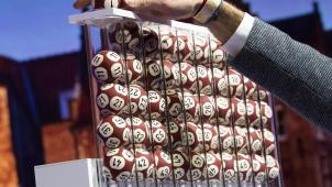 <p>Justizminister Vincent Van Quickenborne hat sich gegen Vorwürfe gewehrt, es gebe im Zuge des Verbots von Glücksspiel-Werbung einen Deal mit der Nationallotterie.</p>