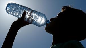 <p>Viel trinken ist Pflicht bei Hitze.</p>