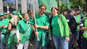 <p>CSC-Regionalsekretär Marc Niessen mit den Gewerkschaftssekretärinnen Viviane Leffin und Susanne Niessen.</p>