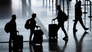 <p>Das Verarbeiten von Fluggastdaten durch die EU-Staaten muss nach einem Urteil des Europäischen Gerichtshofs auf das für den Kampf gegen Terror absolut Notwendige beschränkt werden.</p>