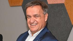 <p>Seit 2019 ist Volker Germann Geschaftsführer von Audi Brussels. Dort ist man der Pionier in Sachen E-Mobilität. Letzte Woche besuchte Germann Ostbelgien.</p>