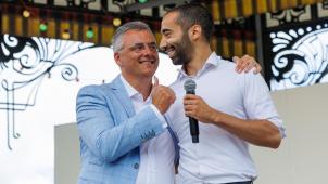 <p>Der alte und der neue Vorsitzende auf einem Bild: Joachim Coens (links) und Sammy Mahdi (rechts).</p>
