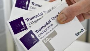 <p>Tramadol ist ein Arzneistoff aus der Gruppe der Opioide und wird zur Behandlung mäßig starker bis starker Schmerzen verwendet.</p>