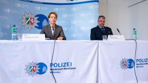 <p>Im November hatte Polizeipräsidentin Alexandra Dorndorf bereits einen Beamten suspendiert.</p>