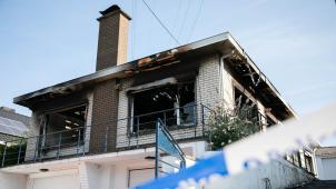 <p>In diesem Haus starben im Juli fünf Menschen im Feuer.</p>