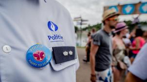 <p>Rund 350 Polizisten sind während des Festivals rund um die Uhr im Einsatz, um für Sicherheit zu sorgen, unterstützt von privatem Sicherheitspersonal, Feuerwehr und Rettungsdiensten.</p>