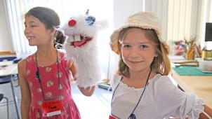 <p>Seit Montag läuft sie wieder, die Sommerwerkstatt von Chudoscnik Sunergia im Eupener Athenäum. Rund 200 Kinder in vier Altersgruppen malen, sprayen, musizieren oder machen Yoga.</p>