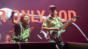<p>Zack de la Rocha (l.) und Tom Morello von Rage Against the Machine</p>