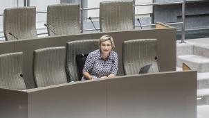 <p>Hilde Crevits weiß um die schwierige Situation und möchte zeitnah eine Lösung finden.</p>