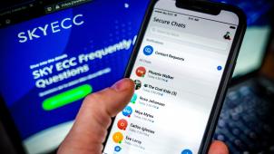 <p>Im vergangenen Jahr gelang es der Polizei, den so genannten Sky ECC-Nachrichtendienst zu knacken, der häufig von kriminellen Organisationen verwendet wurde, um sich gegenseitig verschlüsselte Nachrichten zu schicken.</p>