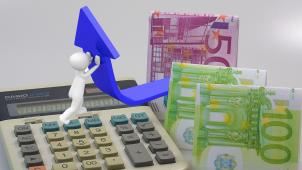 <p>Wegen der automatischen Bindung der Löhne an den Preisindex steigen auch die Lohnkosten für Unternehmen.</p>