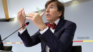 <p>Die wallonische Regierung unter Ministerpräsident Elio Di Rupo (Foto) hat im Kampf gegen die Energiekrise ein Maßnahmenpaket geschnürt.</p>