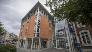 <p>Um in der Krise helfen zu können, plant die DG Personalkürzungen im Ministerium.</p>