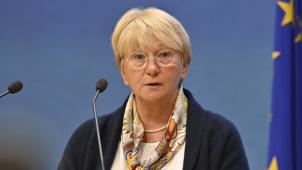 <p>Die CSP-Fraktionsvorsitzende Patricia Creutz kritisierte am Montag im Parlament die Politik der letzten Jahre und die aktuelle Ausrichtung: „Mit viel Gehabe wird eine Welt schön gefärbt, die tatsächlich mit einer Modellregion nicht mehr viel gemein hat“, stellte sie verbittert fest.</p>