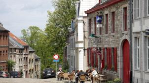 <p>Auf dem Place Saint-Georges in Limbourg feiert die dort ansässige Ambassade du pays de Rode am kommenden Sonntag ihren Memorial Day in den drei Sprachen der Euregio.</p>