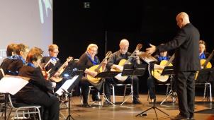 <p>In diesem Jahr verstanden es die Musiker unter der Leitung von William Trips, die Zuhörer durch eine musikalische Welt des Tanzes zu begleiten.</p>