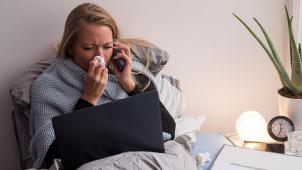 <p>Im Bett ist der Laptop eh zur Hand: Da checkt man schnell mal Mails, anstatt sich auszukurieren.</p>
