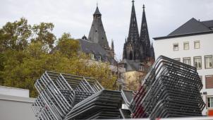 <p>Zum Karnevalsstart am 11.11. wird es vor allem in Köln wohl richtig rund gehen: Die Jecken können wieder ohne Corona-Auflagen feiern, und das an einem Freitag.</p>
