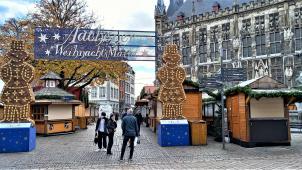 <p>Hereinspaziert! Das Entree zum Weihnachtsmarkt macht bereits Appetit auf mehr.</p>