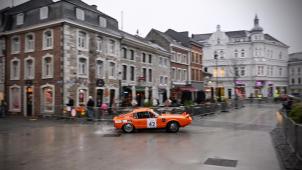 <p>Unmittelbar nach dem Start auf der Klötzerbahn bogen die Teilnehmer in die untere Bergstraße ein.</p>