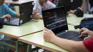 <p>Die Ausstattung der Schulen mit Laptops sorgt für ordentlich Gesprächsstoff im Parlament der DG.</p>
