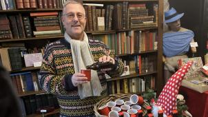 <p>Michael Löhausen ist Bierliebhaber. Im Freundeskreis entstand die Idee, ein Weihnachtsbier zu entwickeln.</p>