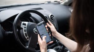 <p>Das Handy hat ein vielfach höheres Unfallrisiko als andere Ablenkungsfaktoren.</p>