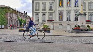 <p>Es soll künftig sicherer werden, sich mit dem Fahrrad durch Verviers zu bewegen. Rund um den künftigen Radweg „Vesdrienne“ will die Stadt ein entsprechendes Mobilitätskonzept entwickeln.</p>