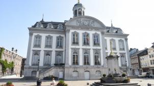 <p>Die Spätfolgen der Hochwasserkatastrophe von Juli 2021 wiegen noch immer schwer auf die Finanzen der Stadt Verviers, die ihren Haushalt nur dank Fördergelder der Wallonischen Region ausgeglichen gestalten kann.</p>