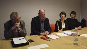 <p>Blick auf die Pressekonferenz der SP-Lokalsektion am Mittwochmorgen in Eupen – von Links: Guido Breuer (Präsident Lokalsektion), der bisherige Schöffe Werner Baumgarten, seine Nachfolgerin Alexandra Barth-Vandenhirtz und die Stadträtin Kirsten Neycken-Bartholemy.</p>